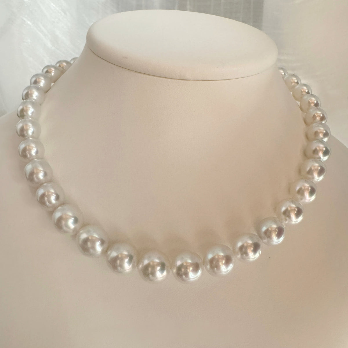 White South Sea Pearls