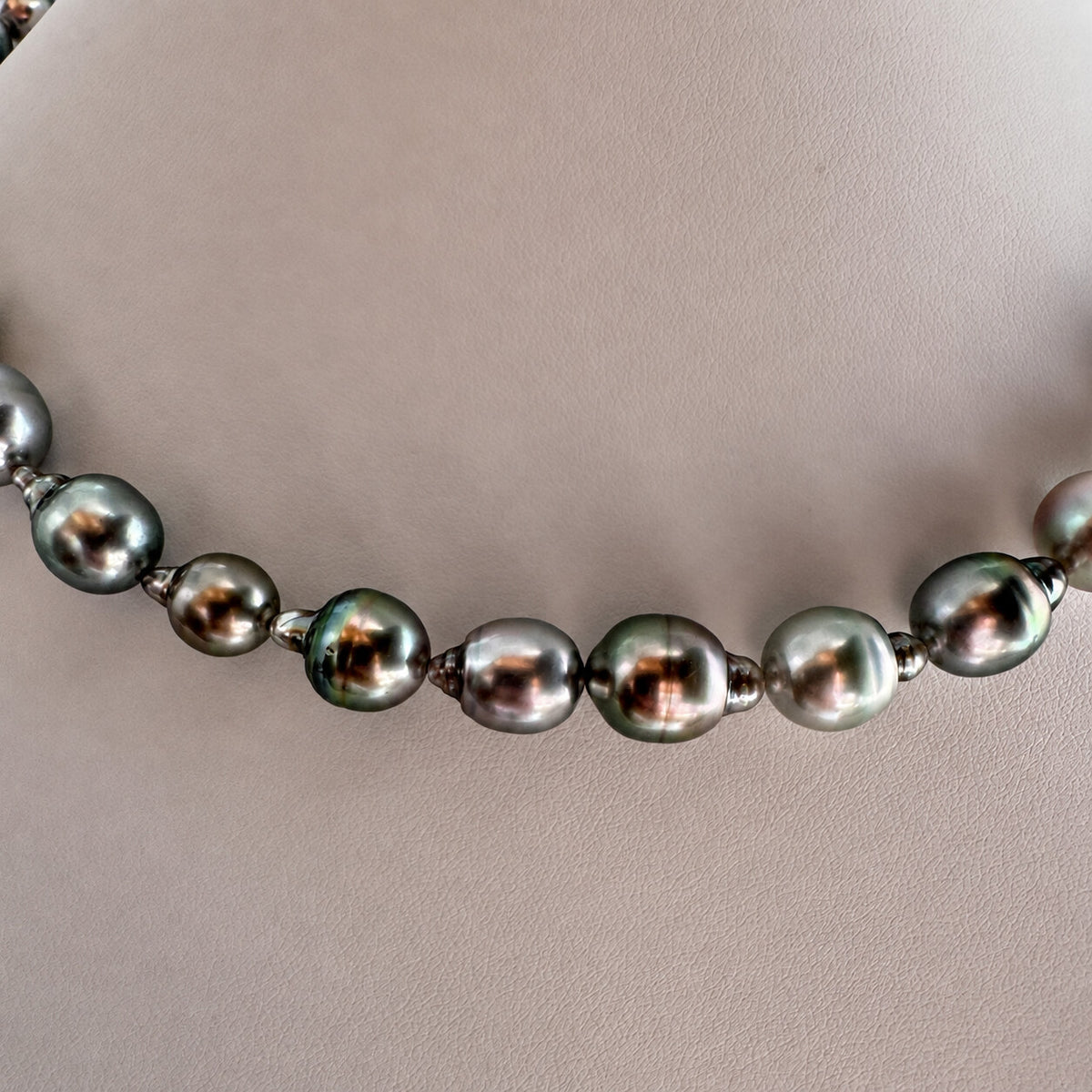 南洋黒蝶真珠 オーシャンブルー バロックネックレス 8.4–10.8mm 約42cm SV 2